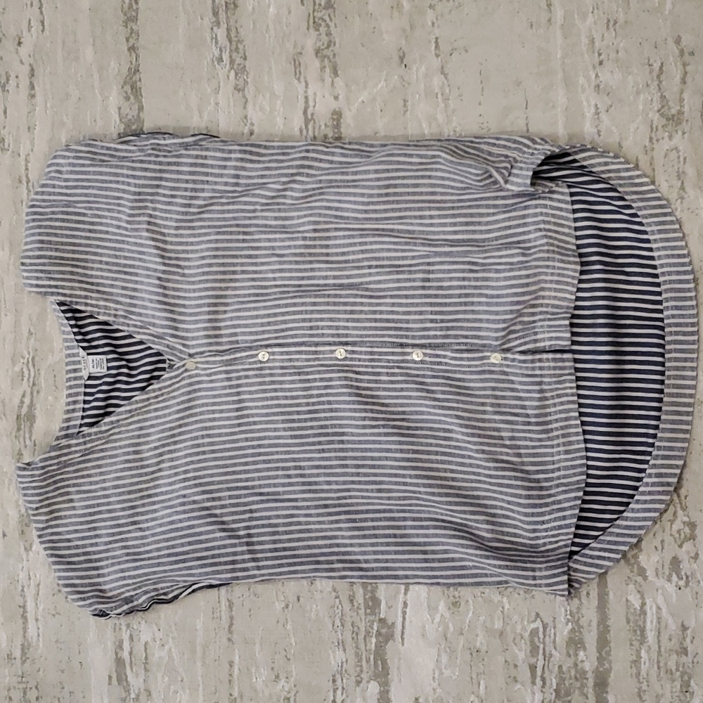 GUESS Loose Top